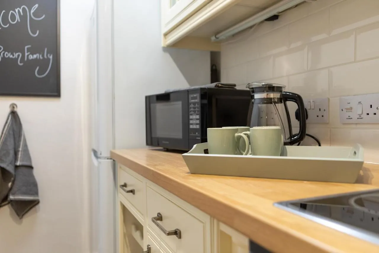 The Edinburgh Meadows Apartment