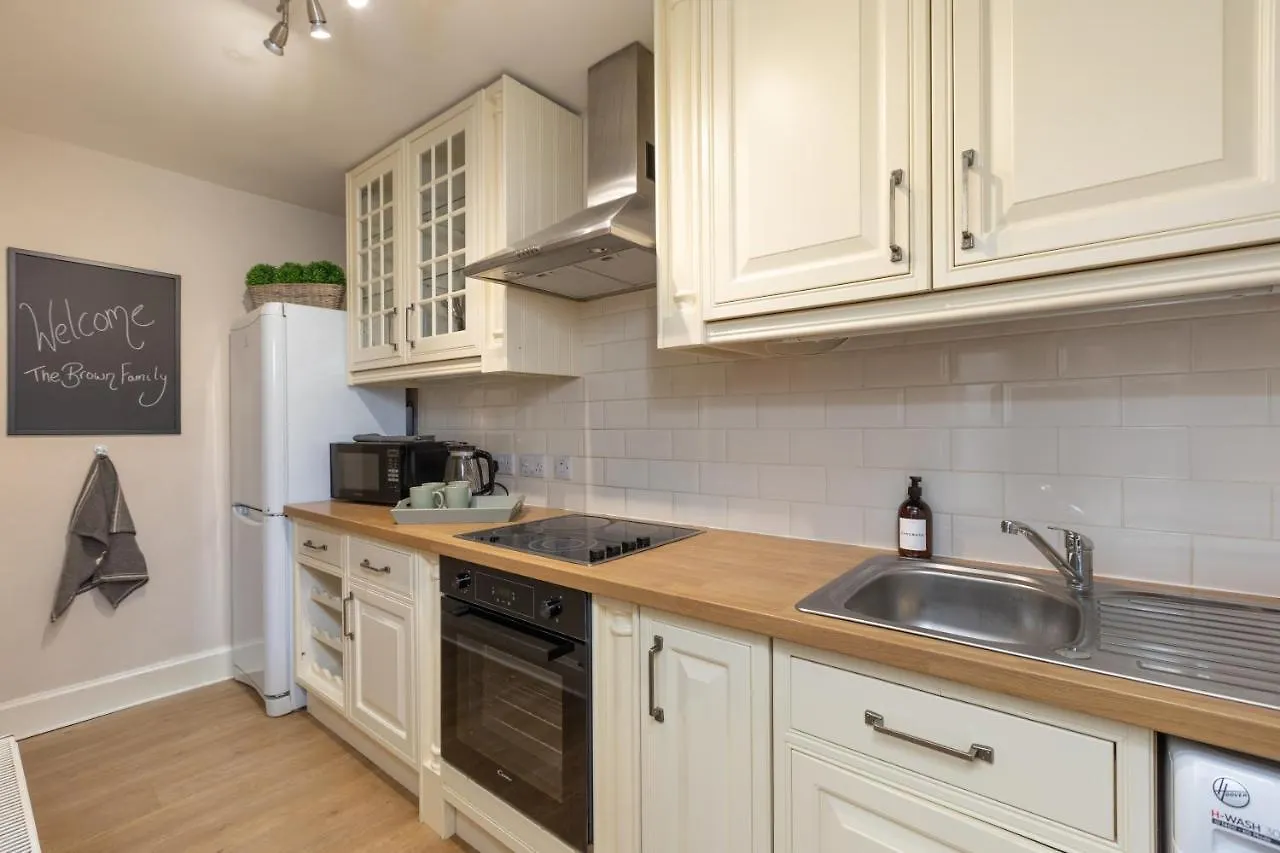 The Edinburgh Meadows Apartment 0*,