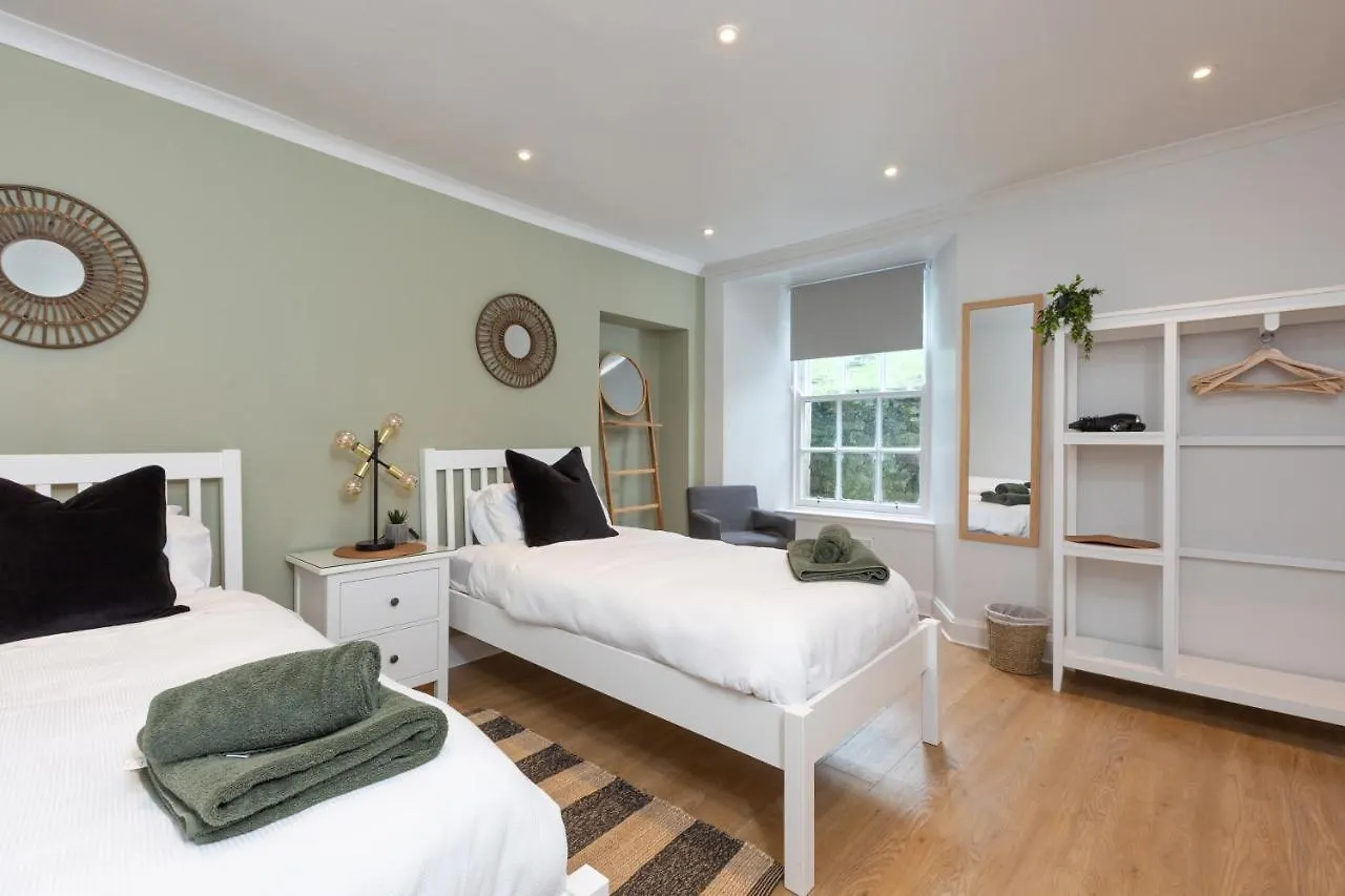 The Edinburgh Meadows Apartment